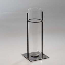 Vaso in vetro con supporto in metallo - H 17,5 Cm