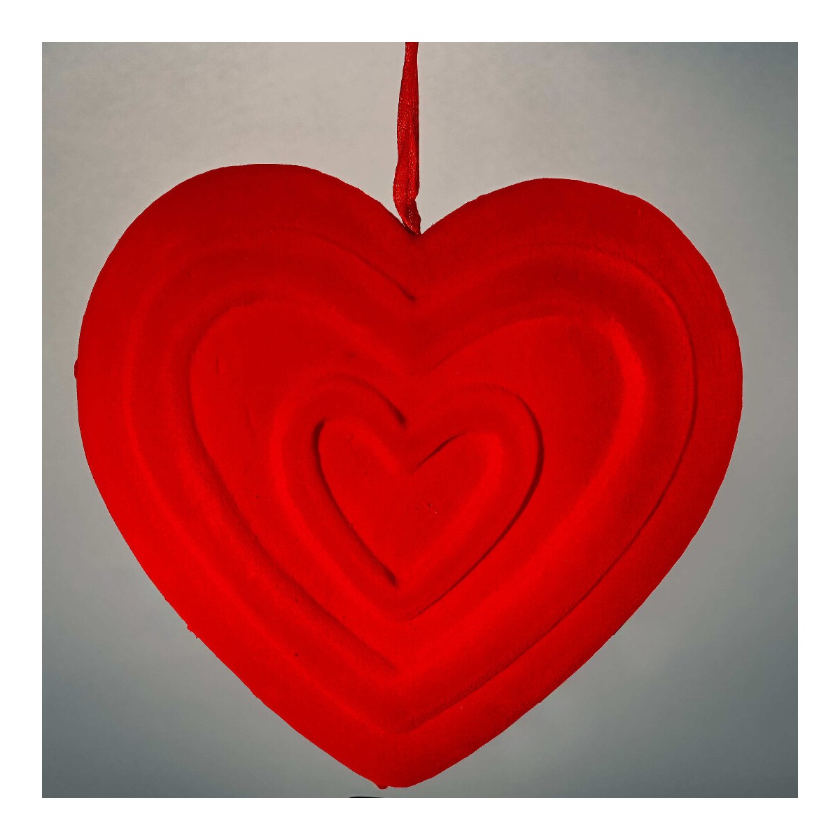 Cuore rosso in velluto da appendere