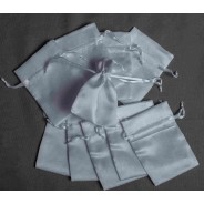 Sacchetti in raso 7,5 CM X 10 CM in 2 colori - Confezione 10 pezzi - Bianco