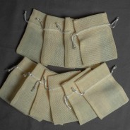 Sacchetti in tela 9 CM X 12 CM in 6 colori - Confezione 10 pezzi - crema