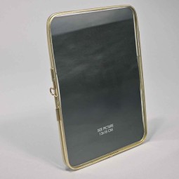 Portafoto in metallo - 13,5x2x19 Cm / Oro