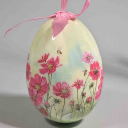 Uovo con fiocco e fiori da appendere - 15 Cm / Rosa