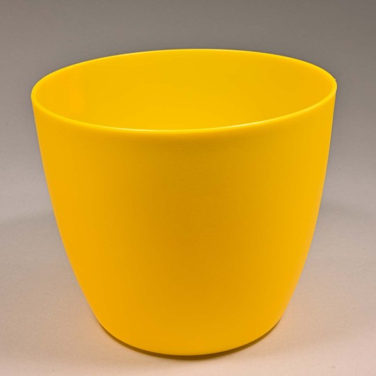 Coprivaso in plastica "Iris" - Giallo / 18x16 Cm