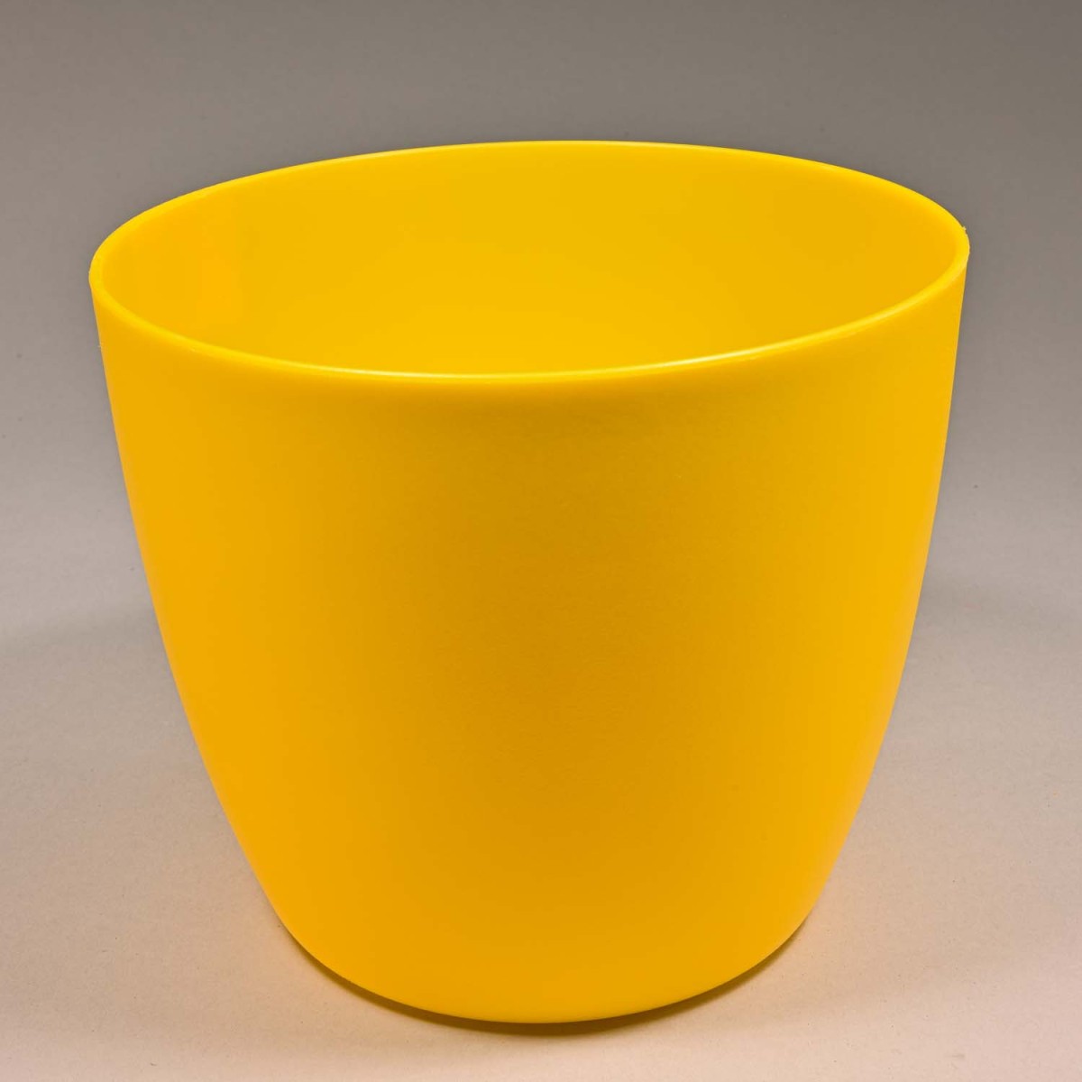 Coprivaso in plastica "Iris" - Giallo / 18x16 Cm