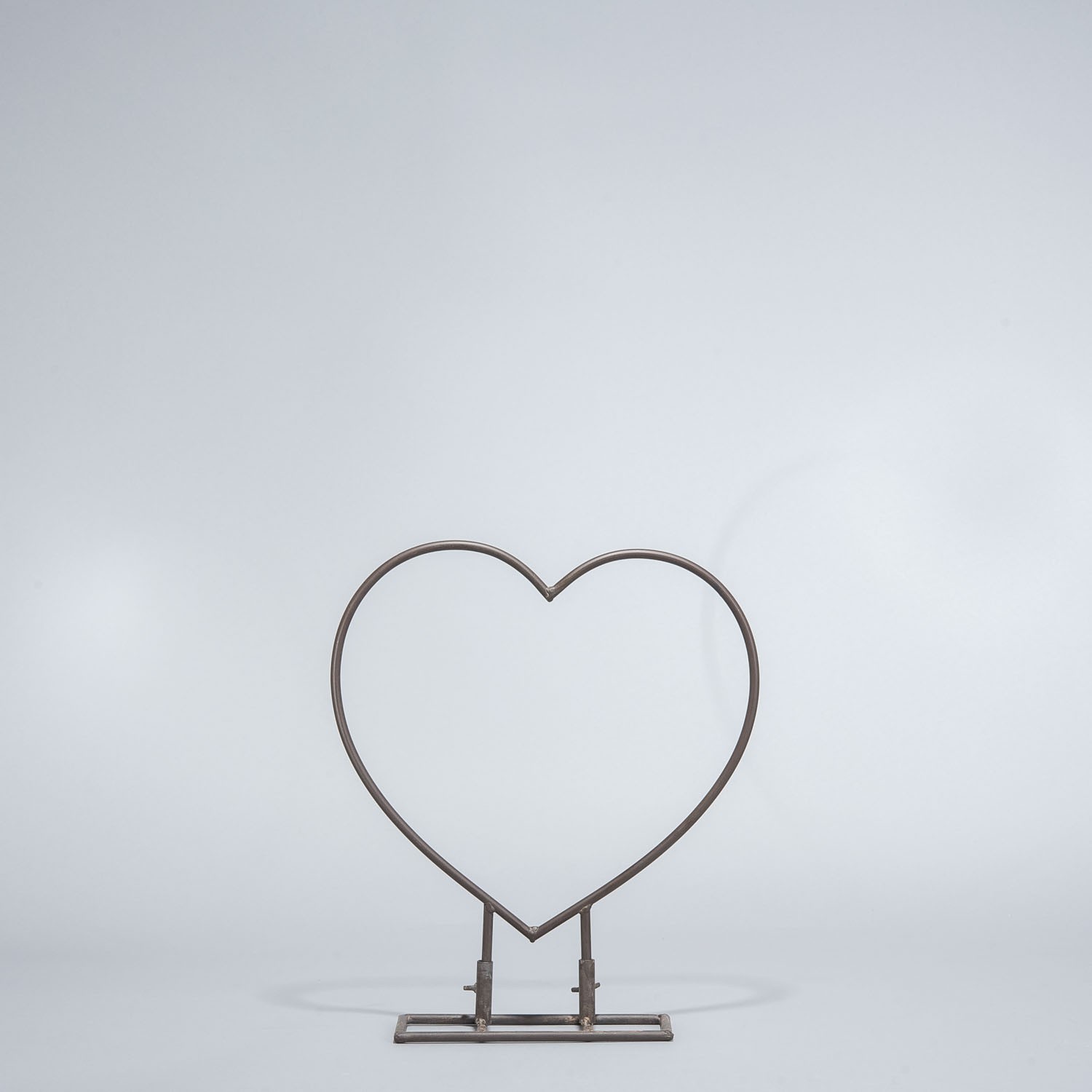 Cuore in metallo con base di supporto 33,5x7,5 Cm / H 40 Cm