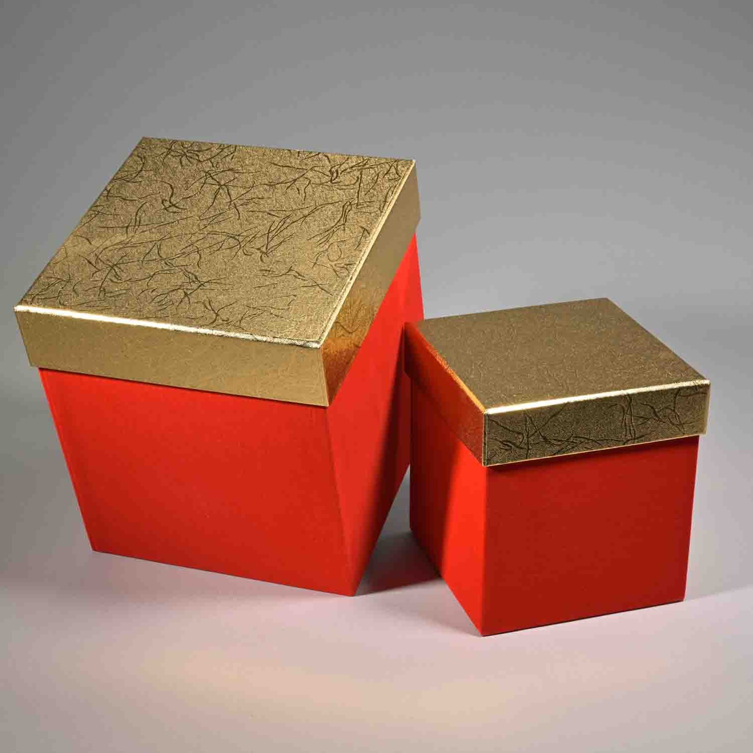 Scatole in velluto con coperchio oro - Set 2 Pezzi - 20x20x22 / 15x15x16 Cm - Rosso