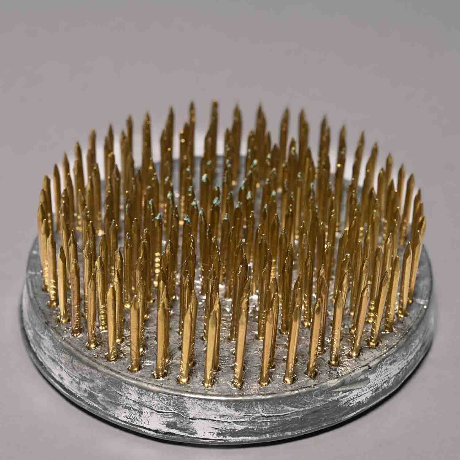 Pinholder in metallo - 7,5 Cm