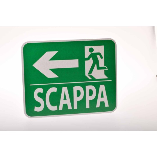 Cartello segnaletico "Scappa"