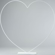 Cuore in metallo con base - Bianco / 58 Cm