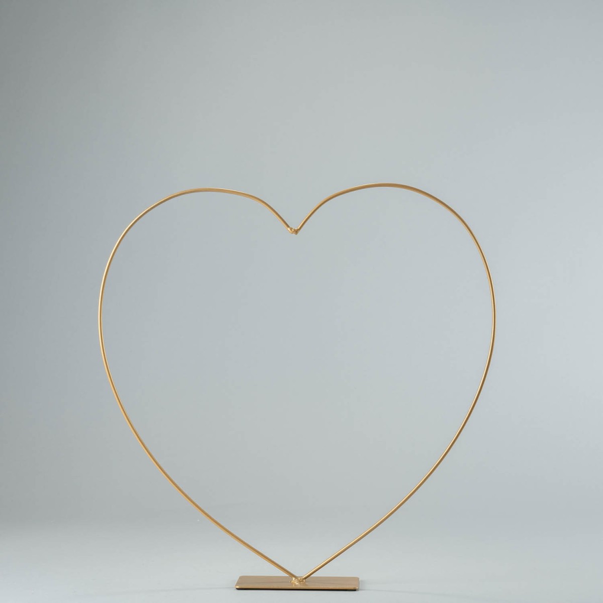 Cuore in metallo con base - Oro / 39 Cm