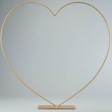 Cuore in metallo con base - Oro / 58 Cm