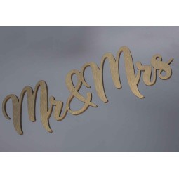 Scritta "Mr & Mrs" in legno 3 Pezzi - 28x9 Cm / Naturale