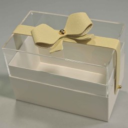 Scatola in cartoncino con coperchio in plexiglass e fiocco - 14x9x10 Cm / Bianco